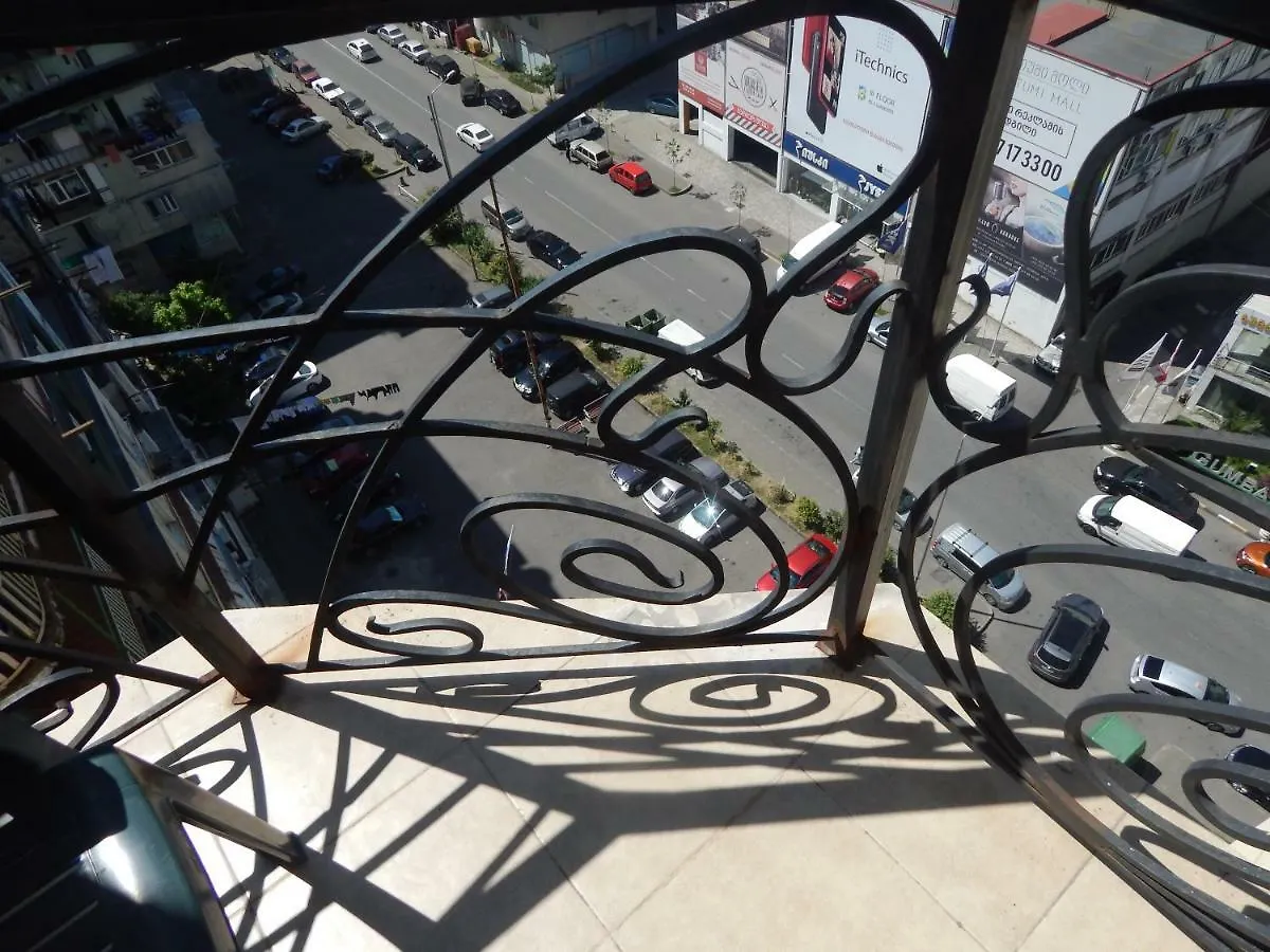 Apartment First Line From Sea Batumi